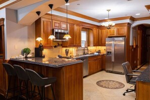 Fridge, microwave, oven, stovetop - Be A Nomad | 7BR Ocean Home | Sleeps 14 | Walk to Jax Beach Pier (Jacksonville Beach)