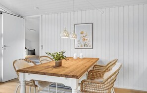 Dining - Nice home in Hejls with WiFi (Hejls)