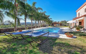 Pool - 2 bedroom beautiful home in Acireale (Acireale)