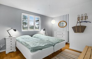 5 bedrooms, free WiFi