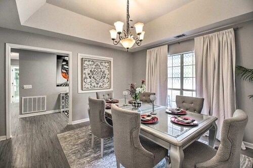 LUXURY GETAWAY, 4 BR, 2.5 BATH, NEAR FT. STEWART