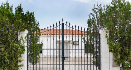 Lovely home in Arahal (sevilla)