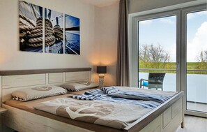 3 Schlafzimmer, Reisekinderbett, kostenloses WLAN, Bettwäsche