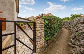 Terrace/patio - Beautiful apartment in Cres with WiFi (Cres)