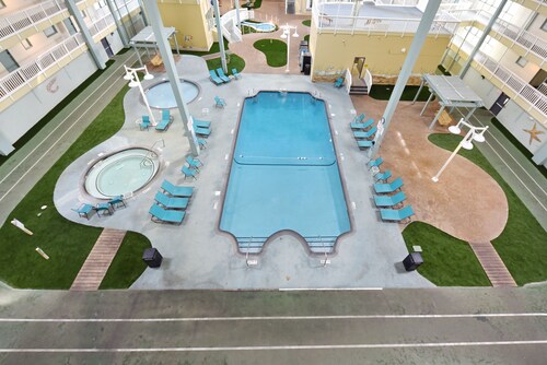  OCEAN & BEACH FRONT VIEW-HHResort BLDG 1  Amazing views!  steps to the beach!