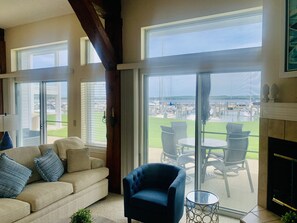 Älytelevisio, kirjoja