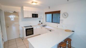 One Bedroom Apartment with Garden View | Private kitchen | Electric kettle