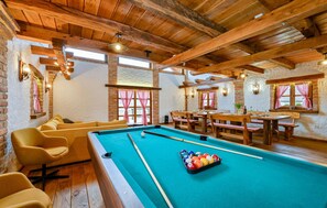 Spielezimmer