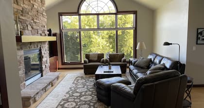 Downtown Fish Creek Luxury Getaway 3BR/2.5BA, Game Room, Elevator & Deck Views!