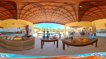Free daily buffet breakfast