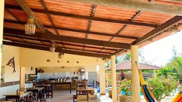 Desayuno buffet incluido todos los días