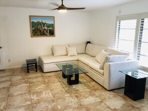 Smart TV, fireplace, video games, DVD player