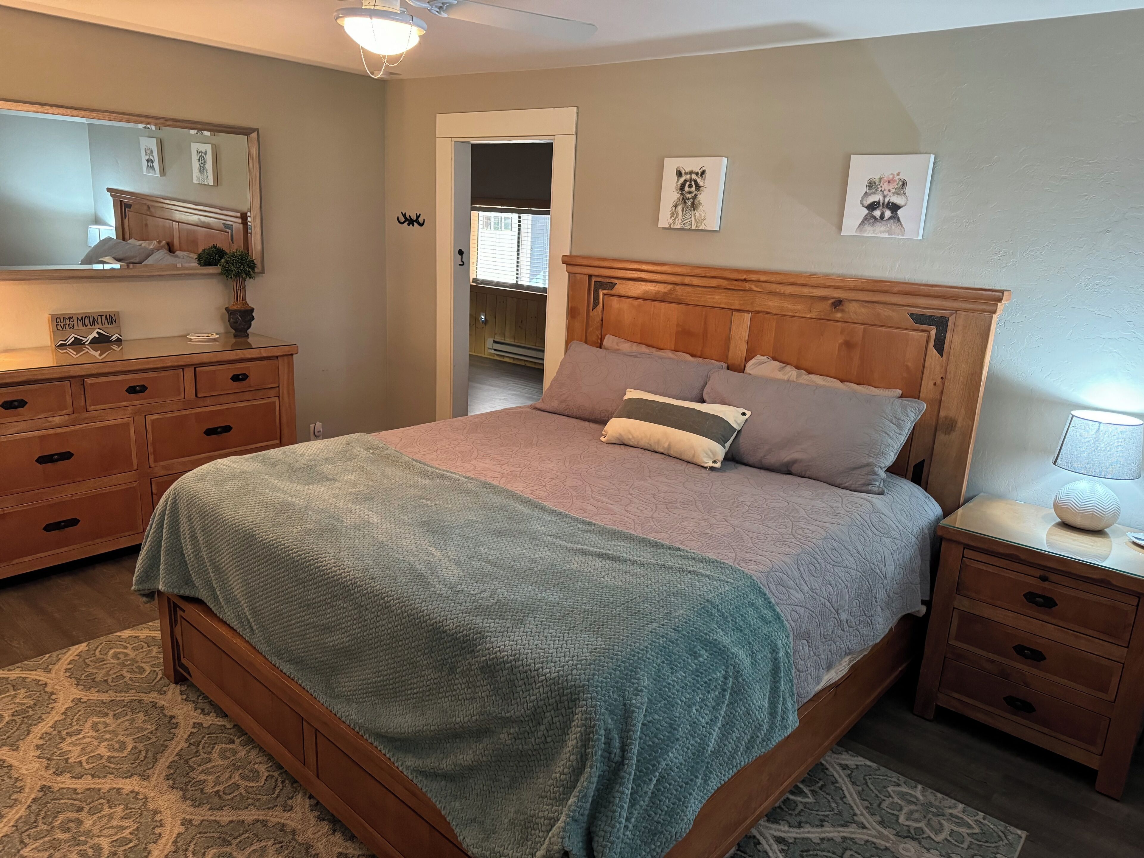 4 bedrooms, iron/ironing board, travel cot, free WiFi