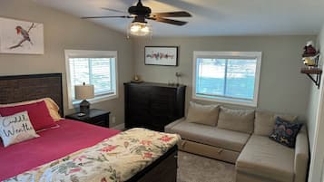 4 chambres, fer et planche à repasser, lit parapluie, Wi-Fi gratuit