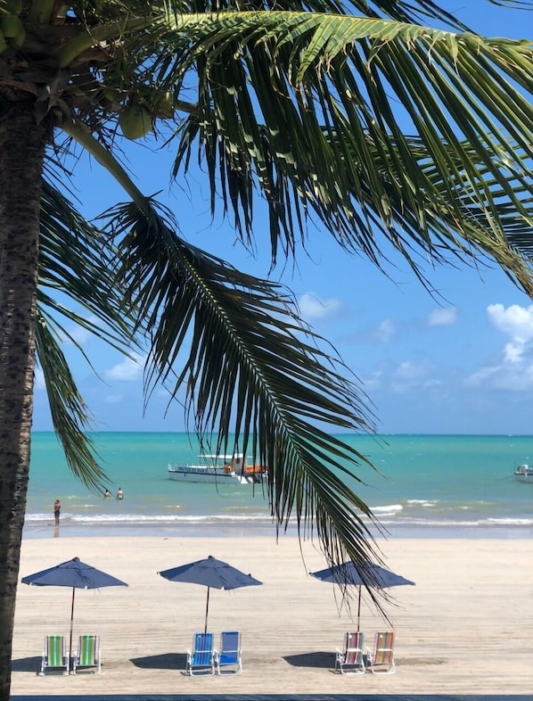 Vista para praia/oceano