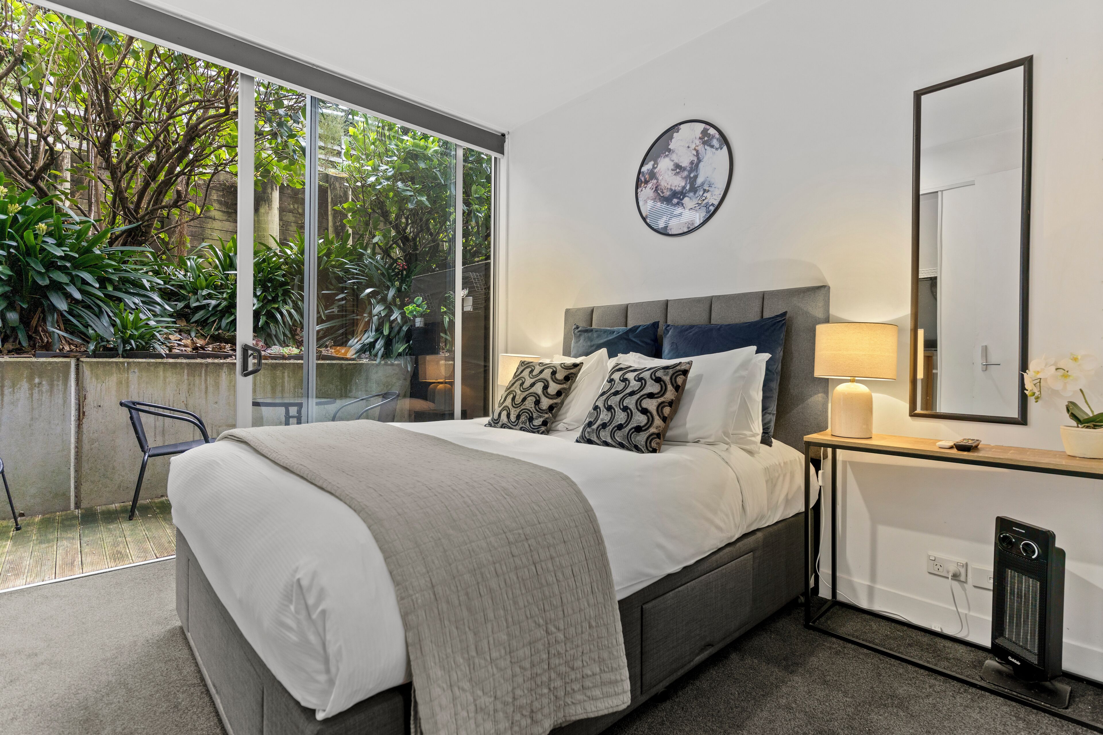 公寓 | 办公桌、熨斗/熨衣板、免费 WiFi、床单