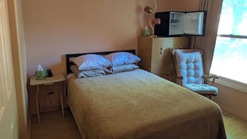 1 bedroom, desk, WiFi (free), bed sheets