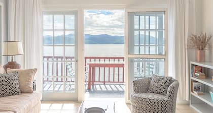 Fort Recovery Oceanfront 2BR Signature Villa