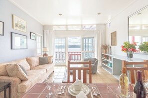 TV - Oceanfront 2 Bedroom Signature Villa (Tortola)