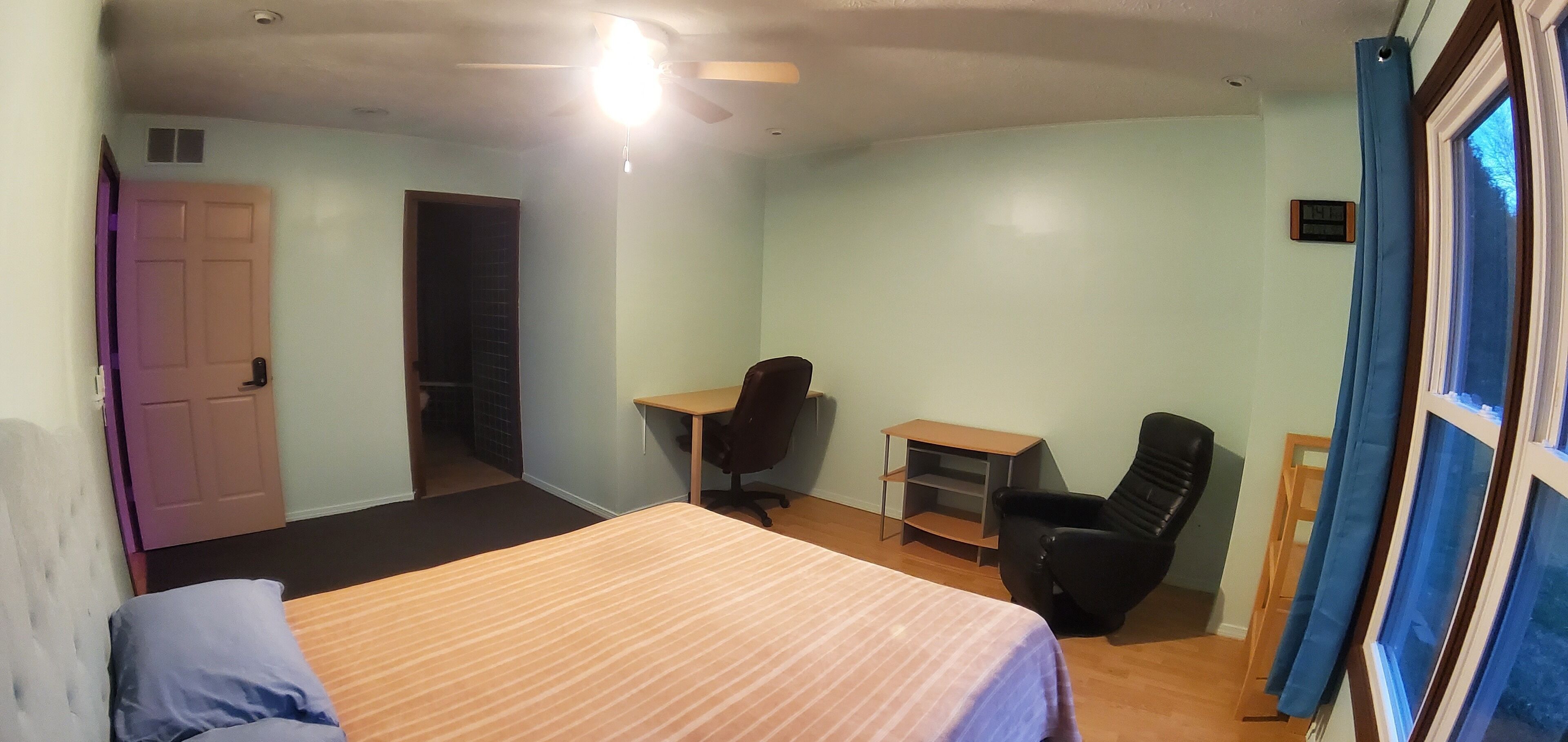 Comfortable room within 15 minutes of driving from IU