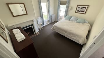5 chambres, bureau, Wi-Fi gratuit, draps fournis