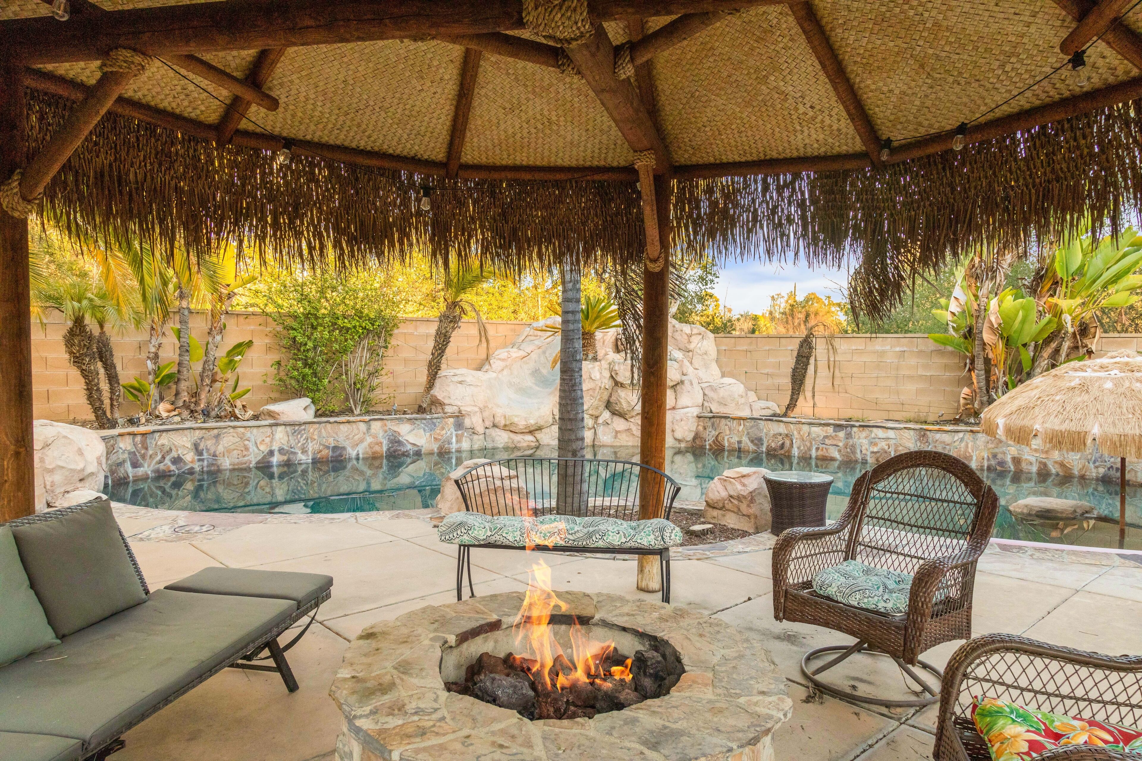 This spacious, newly renovated modern home is all about indoor/outdoor living !