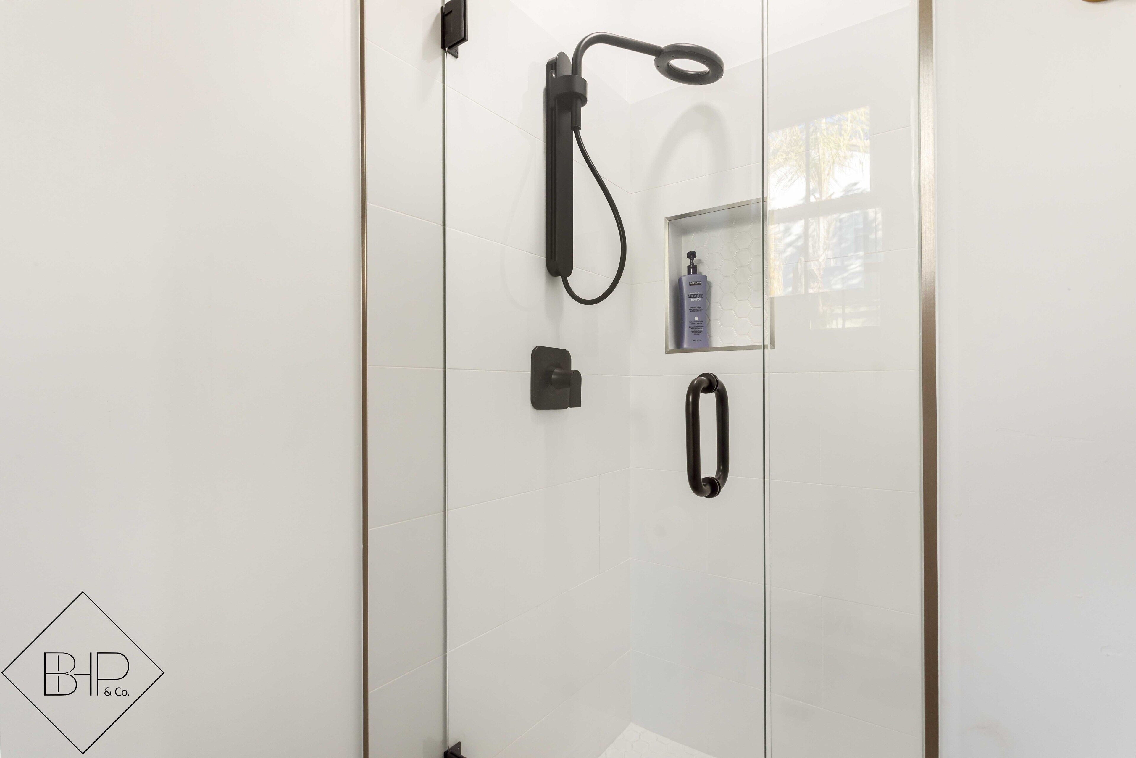 This spacious, newly renovated modern home is all about indoor/outdoor living !