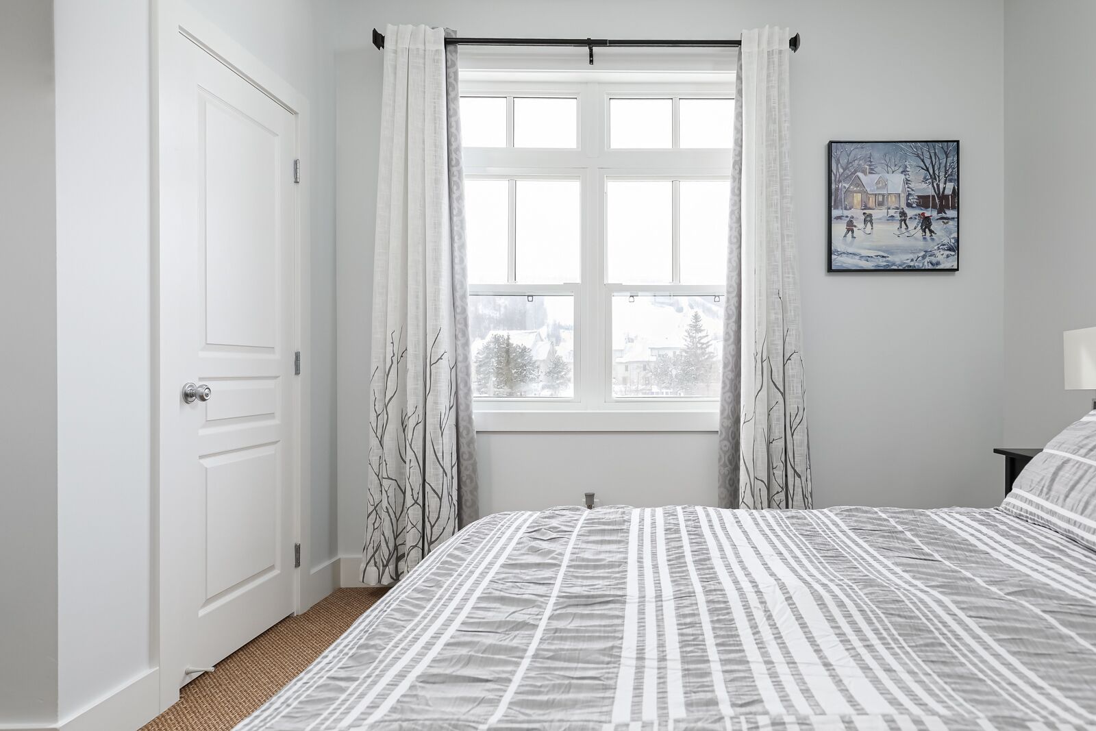 2 chambres, fer et planche à repasser, accès au Wi-Fi (inclus)