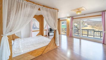 Basic Room, 1 Bedroom (Peppermint) | 1 bedroom, free WiFi