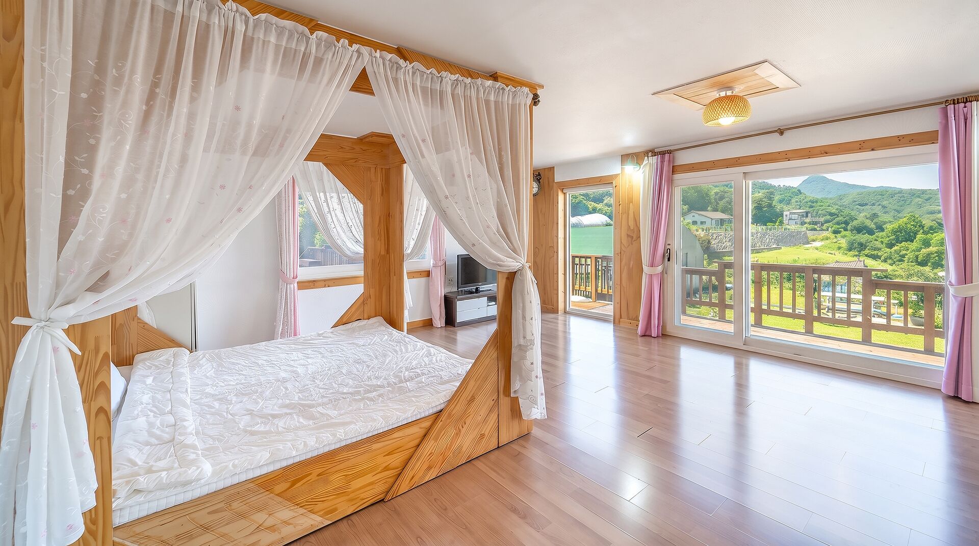 Basic Room, 1 Bedroom (Peppermint) | 1 bedroom, WiFi (free)