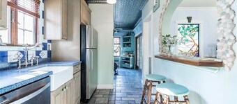 "Once Upon a Tide" eclectic beach house with pizza oven, game room, fireplace