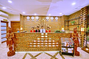 Reception - Sanctuary Hotel Mandalay (Mandalay)