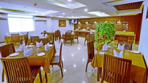 Restaurant - Sanctuary Hotel Mandalay (Mandalay)