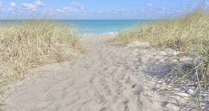 Wave Song - Oceanside, Ocean Village, Ground Floor 2 Bedroom Condo