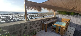 Bleu Salé, magnificent waterfront villa