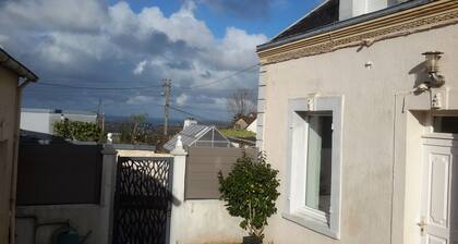 Cosy house overlooking the harbour Tourlaville