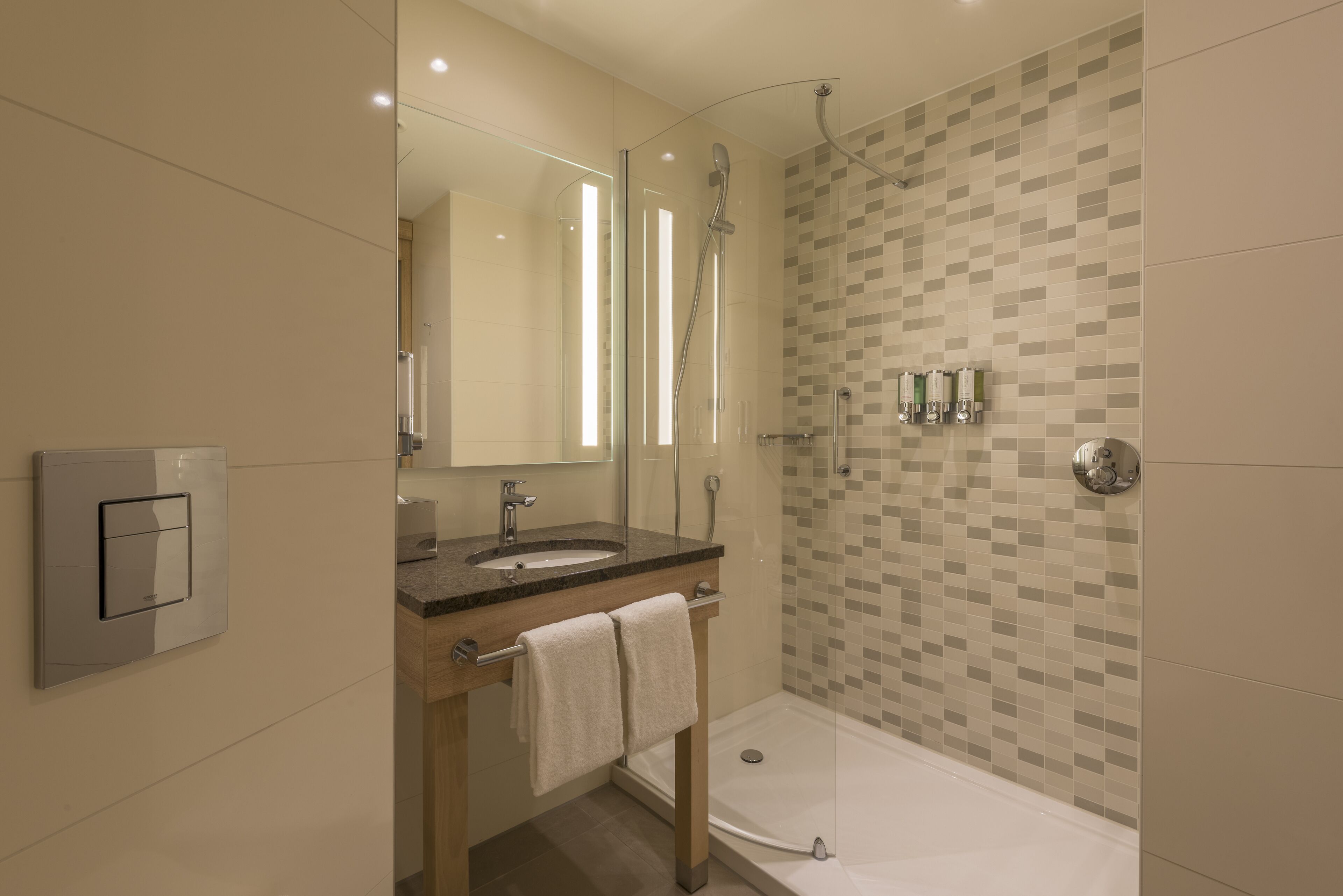 Photo - Hampton By Hilton Munich City North