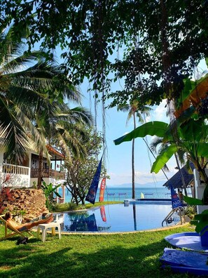 Pool - Asia Blue - Beach Hostel Hacienda - Single bed in 10-bed Dormitory Room (Ko Pha-ngan)