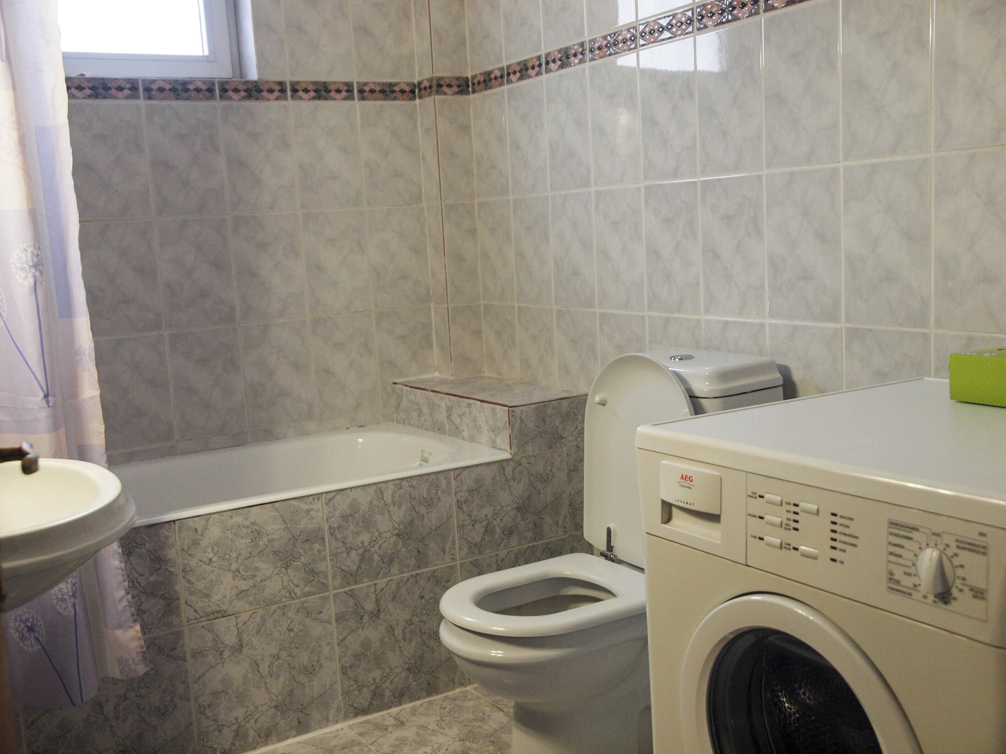 Apartment, 1 Bedroom, Accessible, Garden View | Bathroom