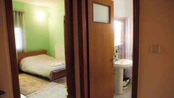 Apartment, 1 Bedroom, Accessible, Garden View | 1 bedroom