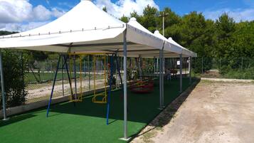 Vila, 3 kamar tidur, Boleh Merokok, balkon | Area anak-anak