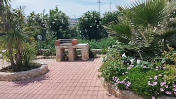 Villa, 3 Bedrooms, Smoking, Balcony | BBQ/picnic Area