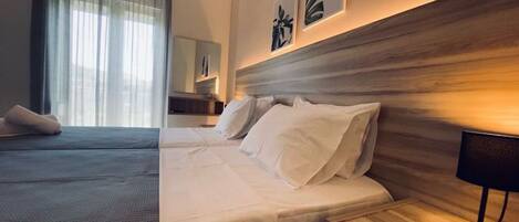 Room, 1 Bedroom, Balcony, Garden View | 1 bedroom