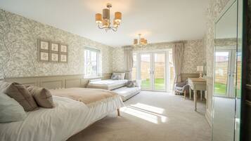House, 6 Bedrooms | 6 bedrooms