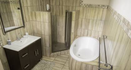 Fully Equipped Self Catering Unit