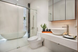 Villa, 4 Schlafzimmer, Balkon | Badezimmer