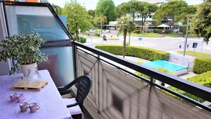 Unclassified image, 3 of 27, button - Very Nice Flat With Swimming Pool (Lignano Sabbiadoro)