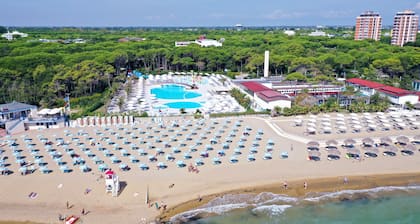 Lovely Semi-detached Villa With Private Garden in Lignano Riviera by Beahost