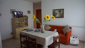 Lägenhet - 3 sovrum - balkong | Matsal