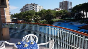 Studio, Mehrere Schlafzimmer, Balkon, Gartenblick | Balkon